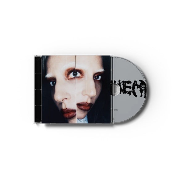 SIGNED, SEALED Lady Gaga 'MAYHEM’ CD with SIGNED Art Card Insert - Picture 7 of 8